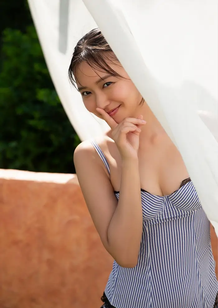 시다 네네 포토북 「최고조로 편안한 몸매」 Set.02